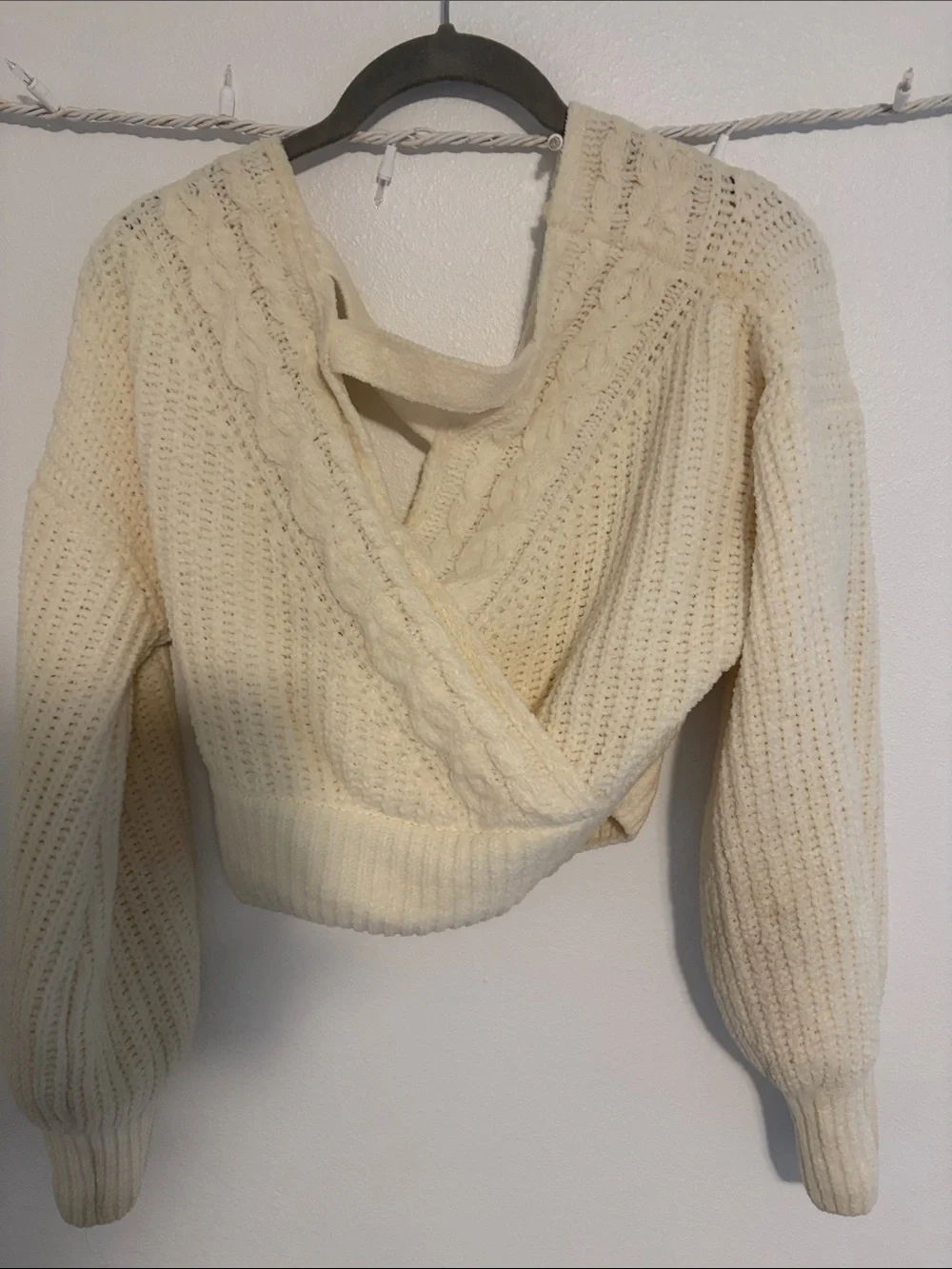 Derek Heart Cream Wrap V-Neck Cropped Sweater